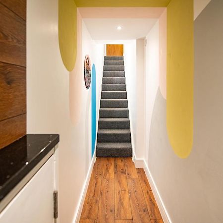 The Nest - Luxury 16 Person Apt W Jacuzzi & Parking Μπλάκπουλ Εξωτερικό φωτογραφία