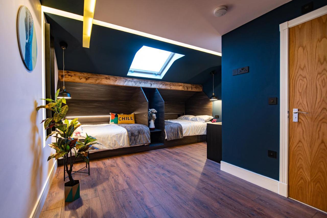 The Nest - Luxury 16 Person Apt W Jacuzzi & Parking Μπλάκπουλ Εξωτερικό φωτογραφία