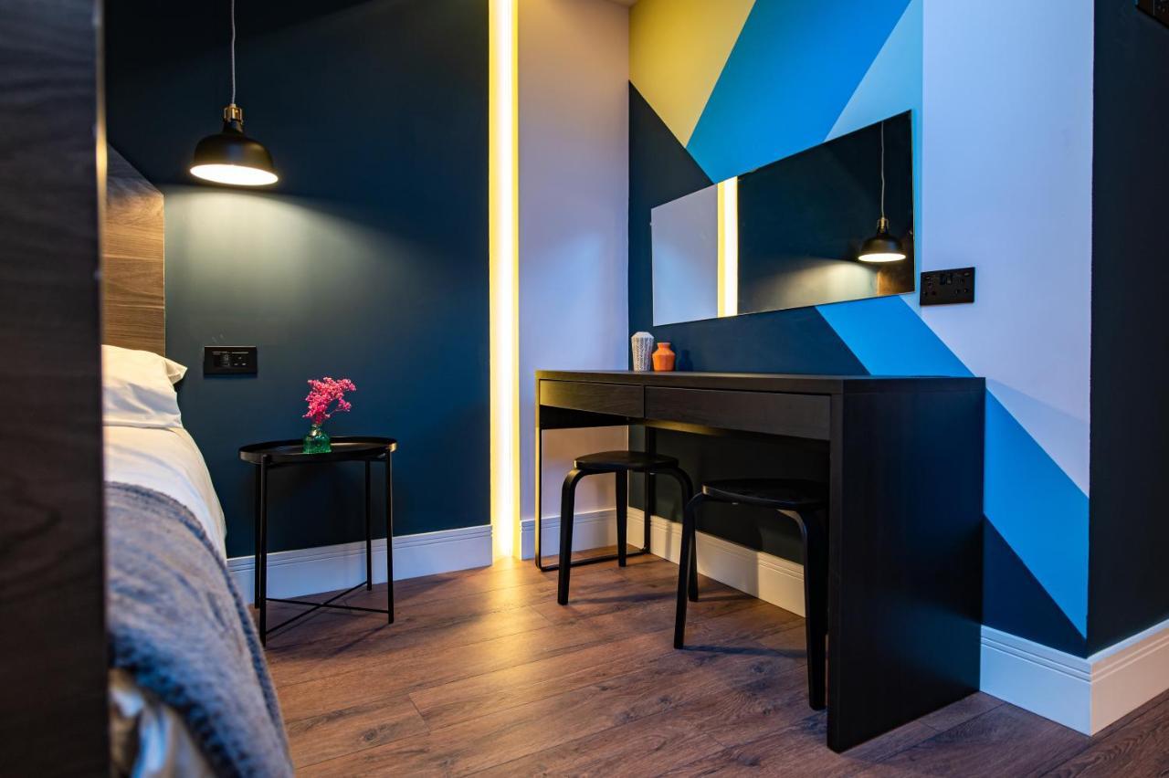 The Nest - Luxury 16 Person Apt W Jacuzzi & Parking Μπλάκπουλ Εξωτερικό φωτογραφία
